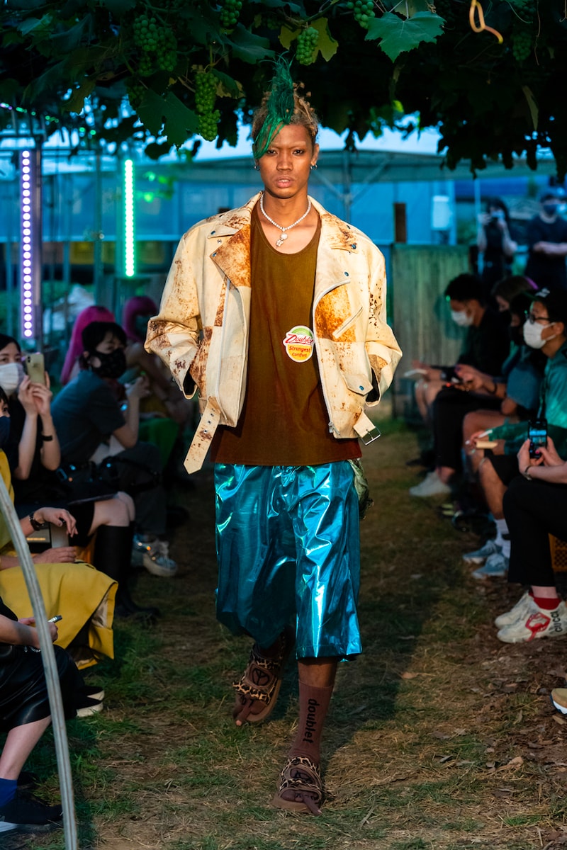 doublet Spring/Summer 2022 Lookbook Japan sustainability fashion plant organic brown black pink yellow dole zespri 