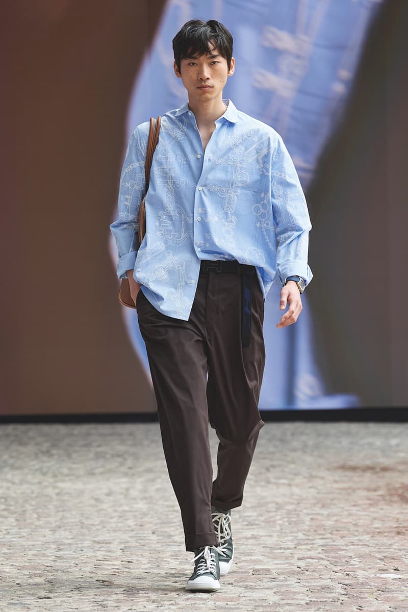 Hermès Spring/Summer 2022 Cyril Teste Véronique Nichanian "Augmented Show" Paris Mens Crocodile Leather Shirts SS22 Luxury Theatrical Drama