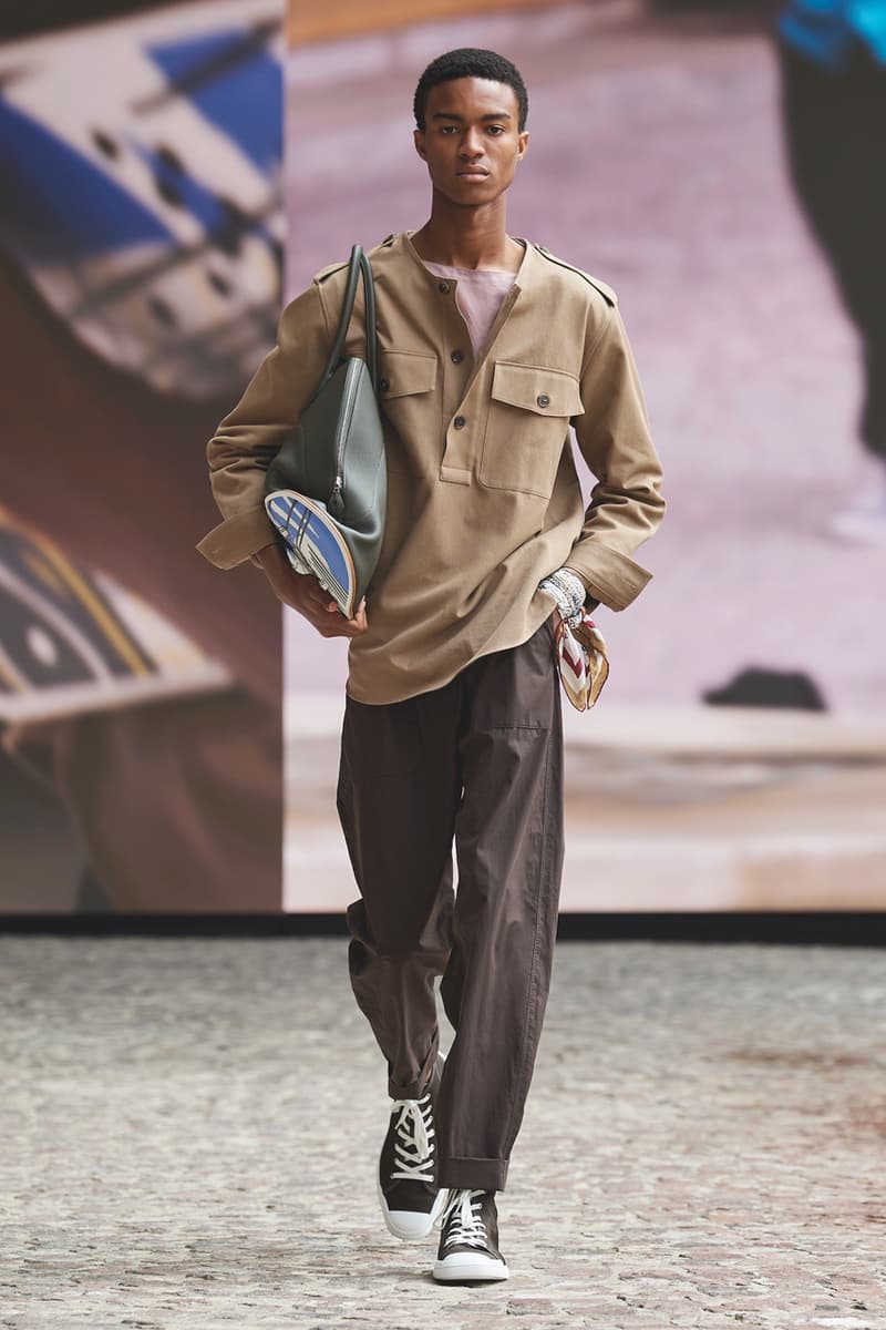 Hermès Spring/Summer 2022 Cyril Teste Véronique Nichanian "Augmented Show" Paris Mens Crocodile Leather Shirts SS22 Luxury Theatrical Drama