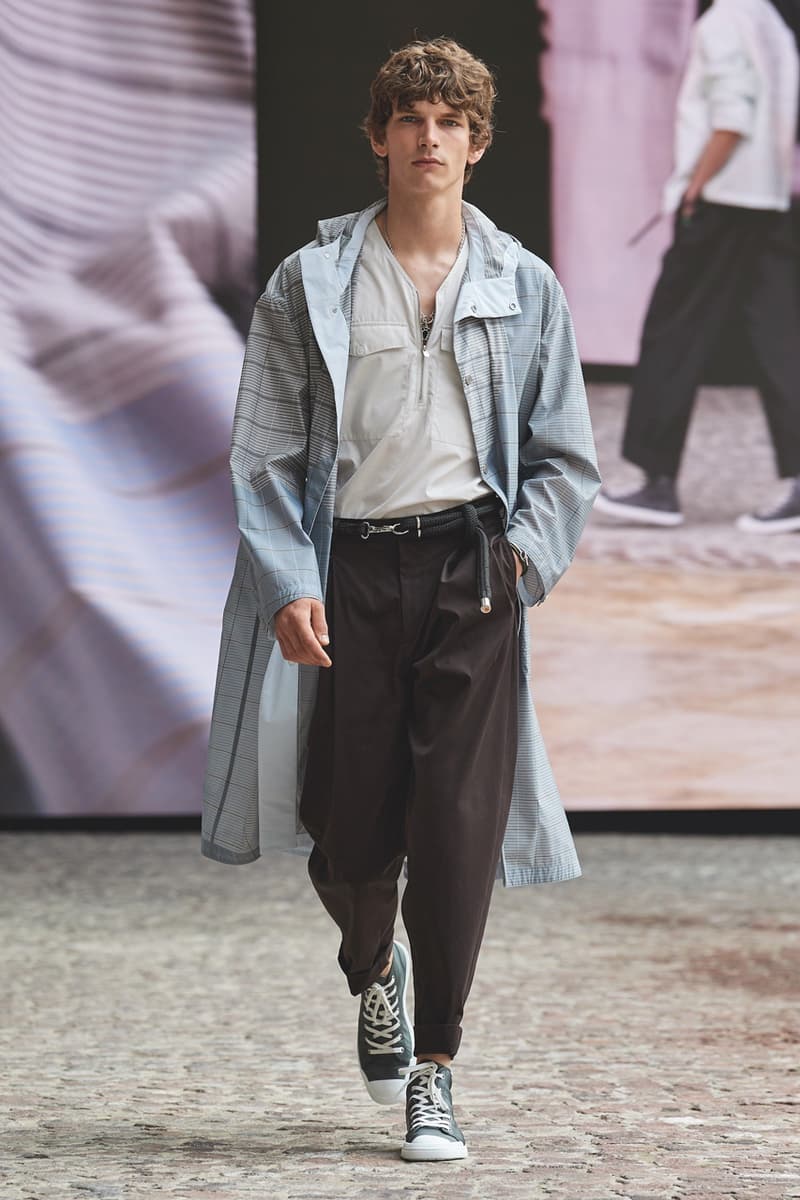 Hermès Spring/Summer 2022 Cyril Teste Véronique Nichanian "Augmented Show" Paris Mens Crocodile Leather Shirts SS22 Luxury Theatrical Drama