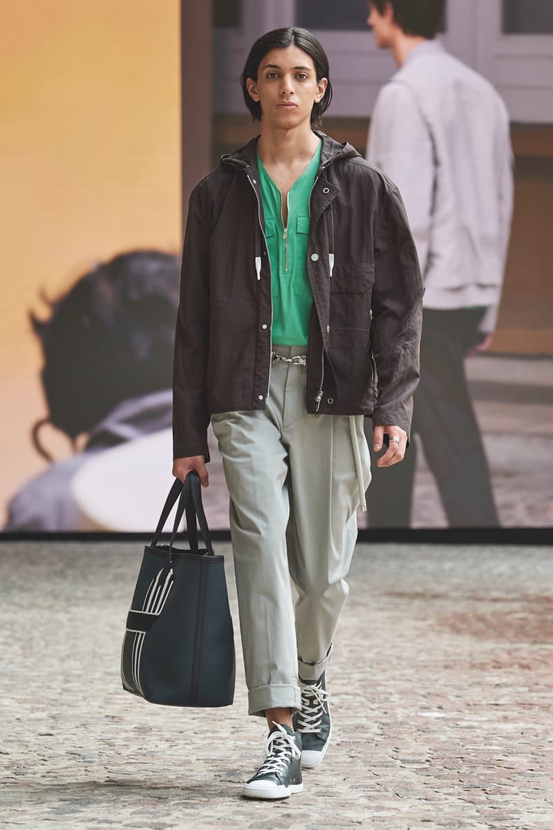 Hermès Spring/Summer 2022 Cyril Teste Véronique Nichanian "Augmented Show" Paris Mens Crocodile Leather Shirts SS22 Luxury Theatrical Drama