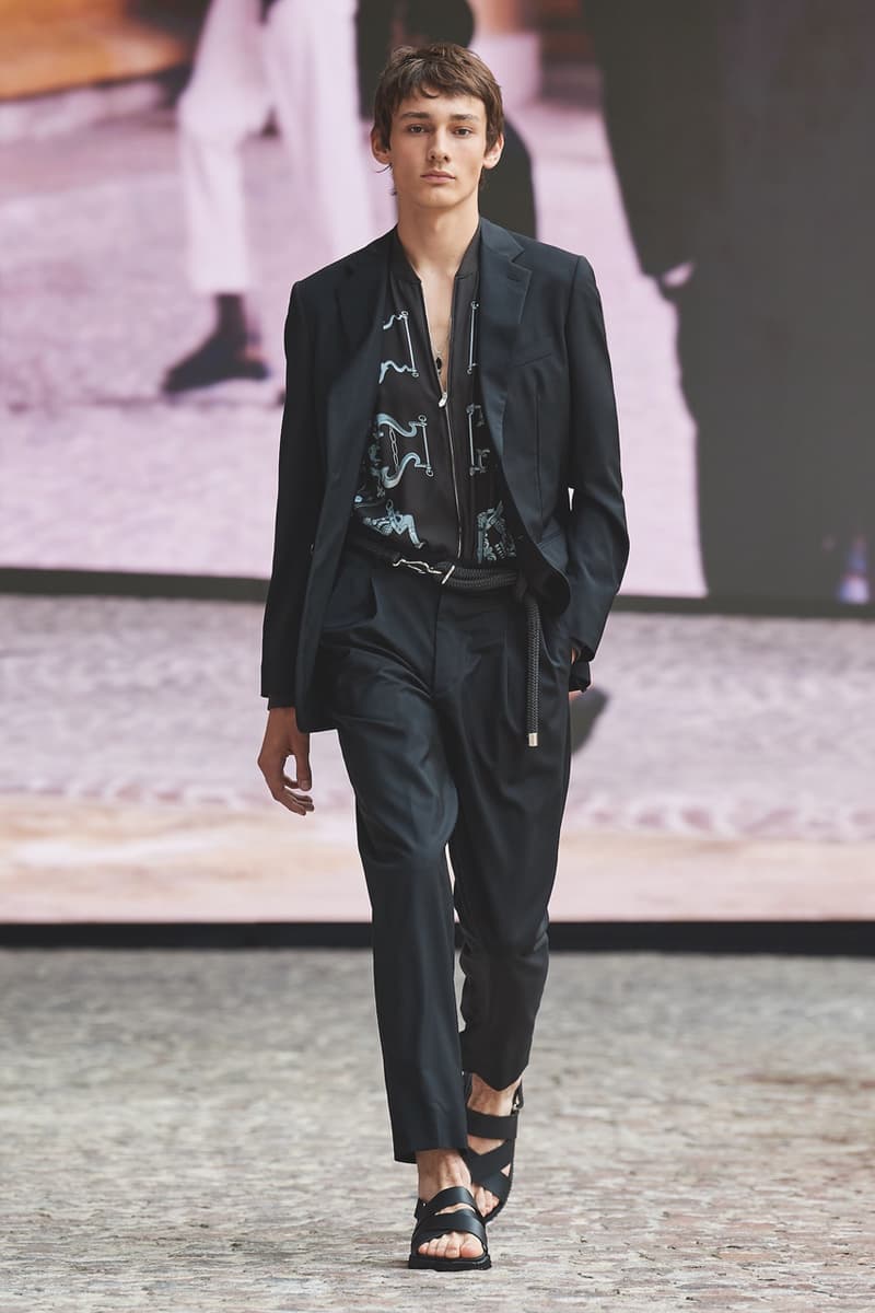 Hermès Spring/Summer 2022 Cyril Teste Véronique Nichanian "Augmented Show" Paris Mens Crocodile Leather Shirts SS22 Luxury Theatrical Drama