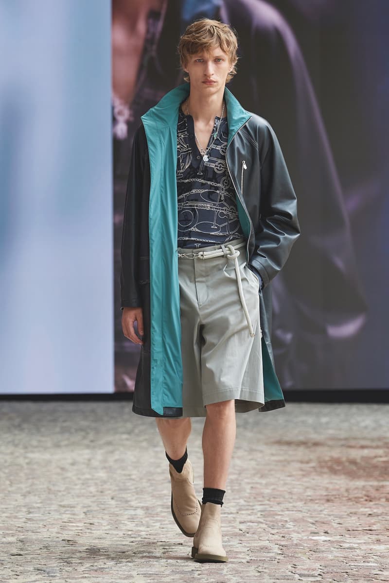 Hermès Spring/Summer 2022 Cyril Teste Véronique Nichanian "Augmented Show" Paris Mens Crocodile Leather Shirts SS22 Luxury Theatrical Drama