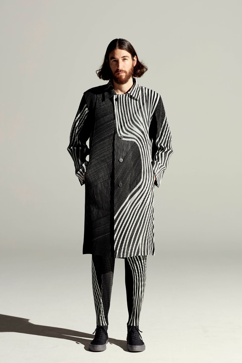HOMME PLISSÉ ISSEY MIYAKE Spring/Summer 2022 "Human Ensemble" Collection Mens Looks Lookbook SS22 Pleats Ren TAKADA Kazunali Tajima Video 