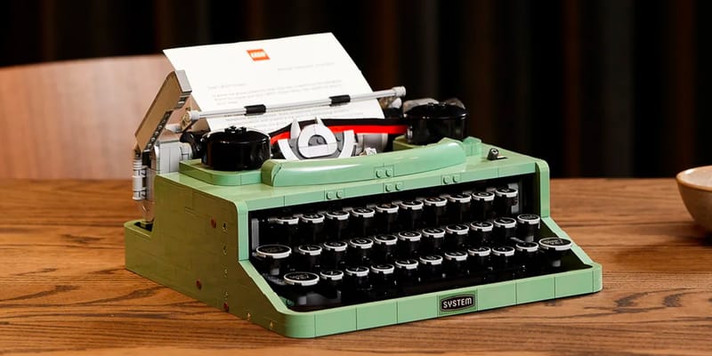 working lego typewriter