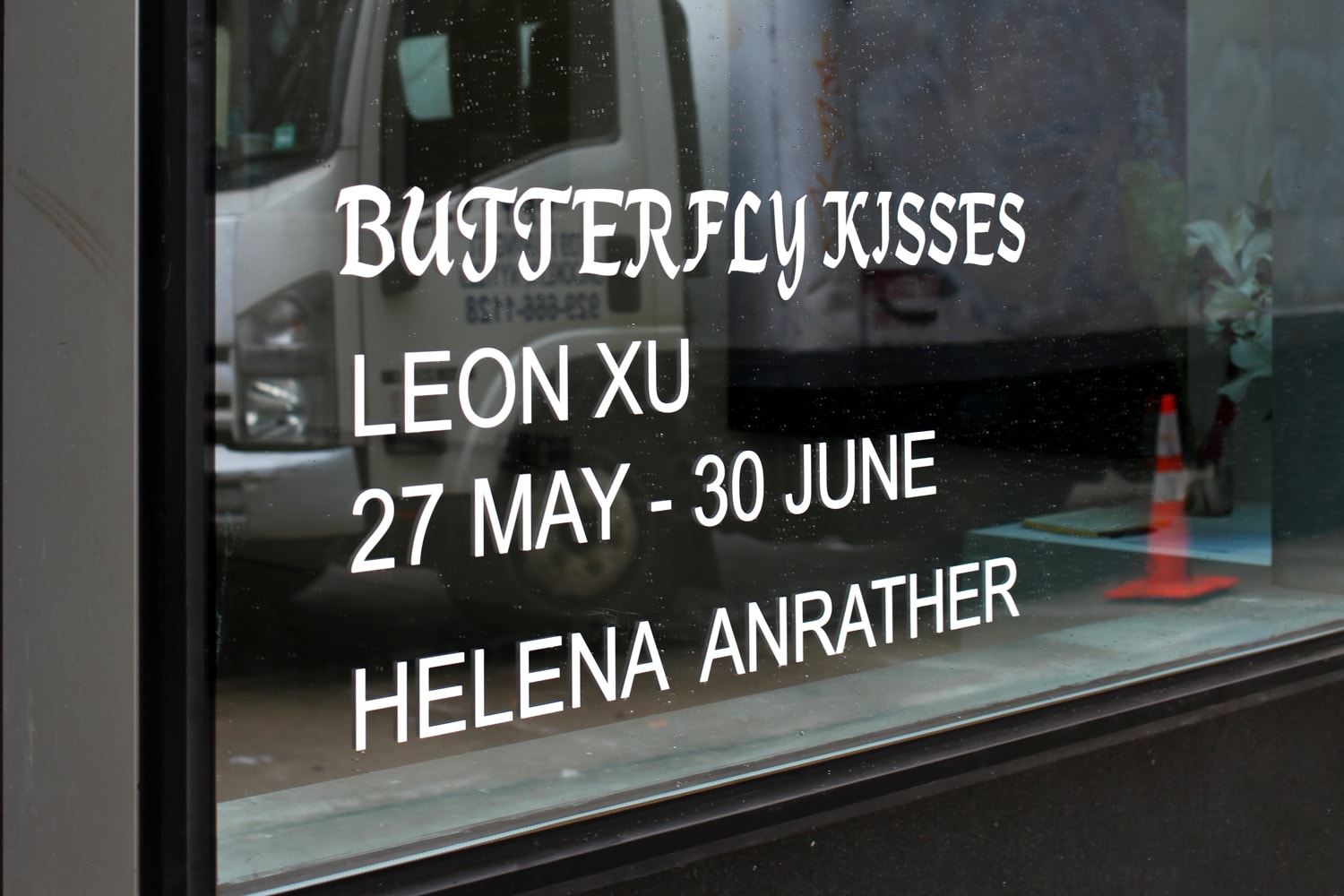 leon xu butterfly kisses exhibition helen anrather exhibition paintings