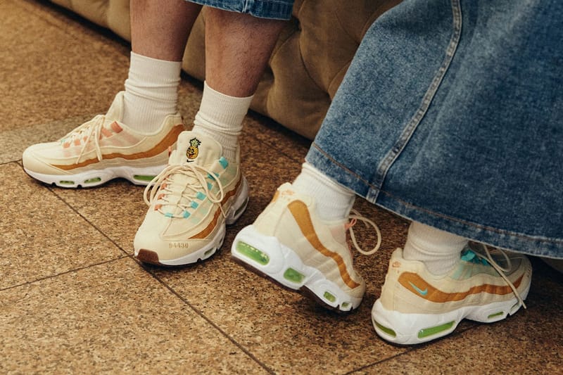 nike air max 95 happy pineapple stores