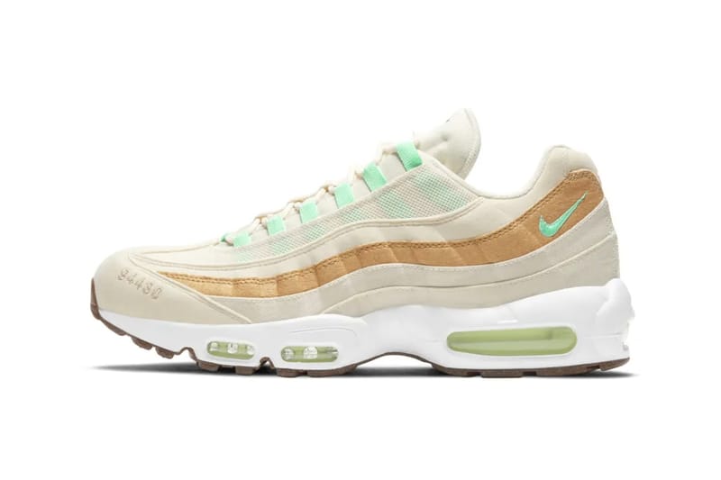 nike happy pineapple pack