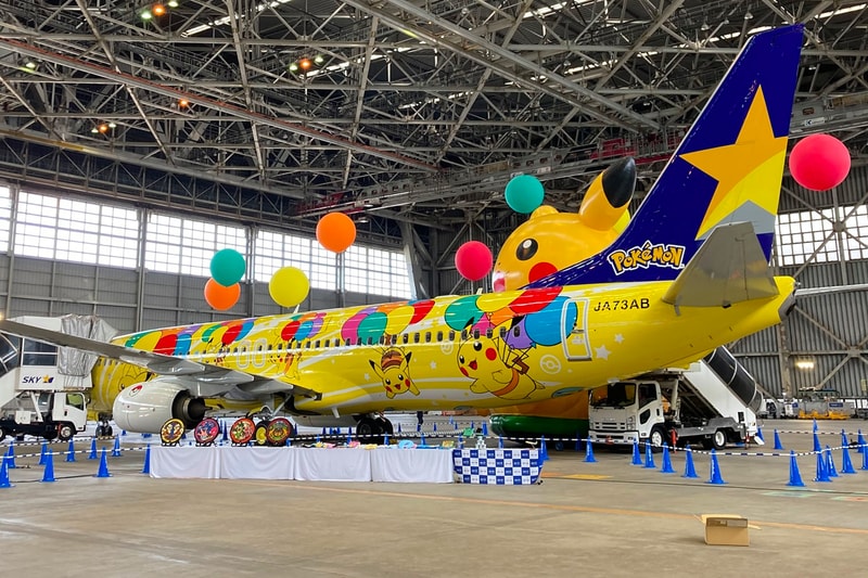 Pokemon pikachu Skymark Soratobu Pikachu Project Okinawa travel nintendo pikachu naha airport 