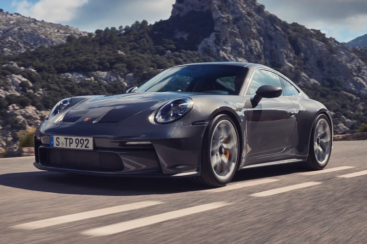 Porsche Unveils the Understated 2022 911 GT3 Touring