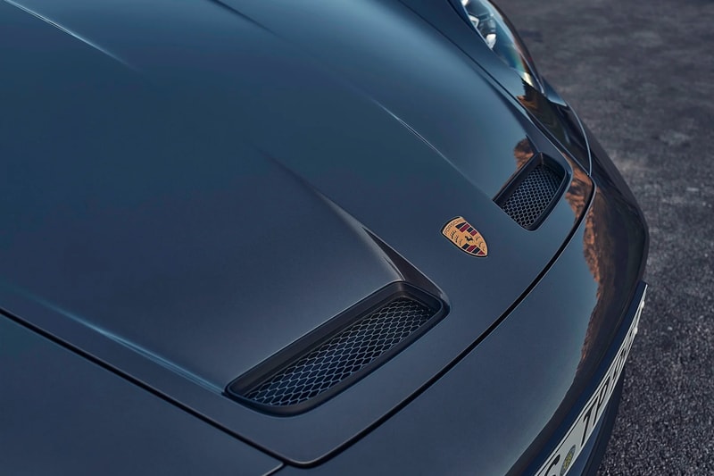 Porsche 2022 911 GT3 Touring info swan-neck rear wing supercars sports german automotive speed 911 992