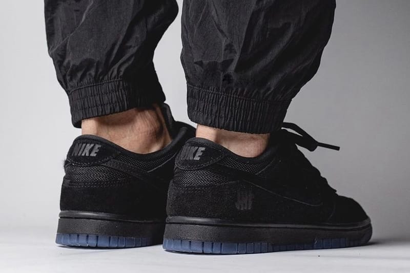 undefeated dunks low black