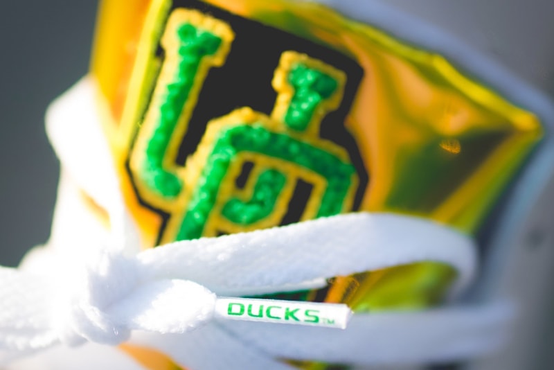 university of oregon ducks basketball air michael jordan brand 7 pe player edition white green yellow uo official release date info photos price store list buying guide