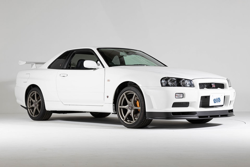 Nissan Skyline Gt R V Spec Ii Nur With 6 Miles For Sale Hypebeast Nissan Skyline Gt R V Spec Ii Nur With 6 Miles For Sale Hypebeast