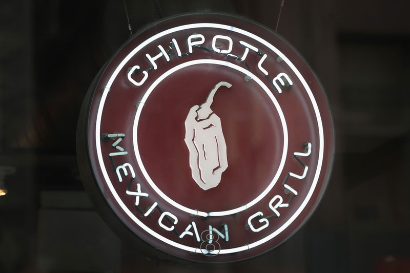 Chipotle Is Hiding $1 Million USD Worth of Free Burritos In Its 2021 NBA Finals Commercials advertisements ads tv basketball free food 