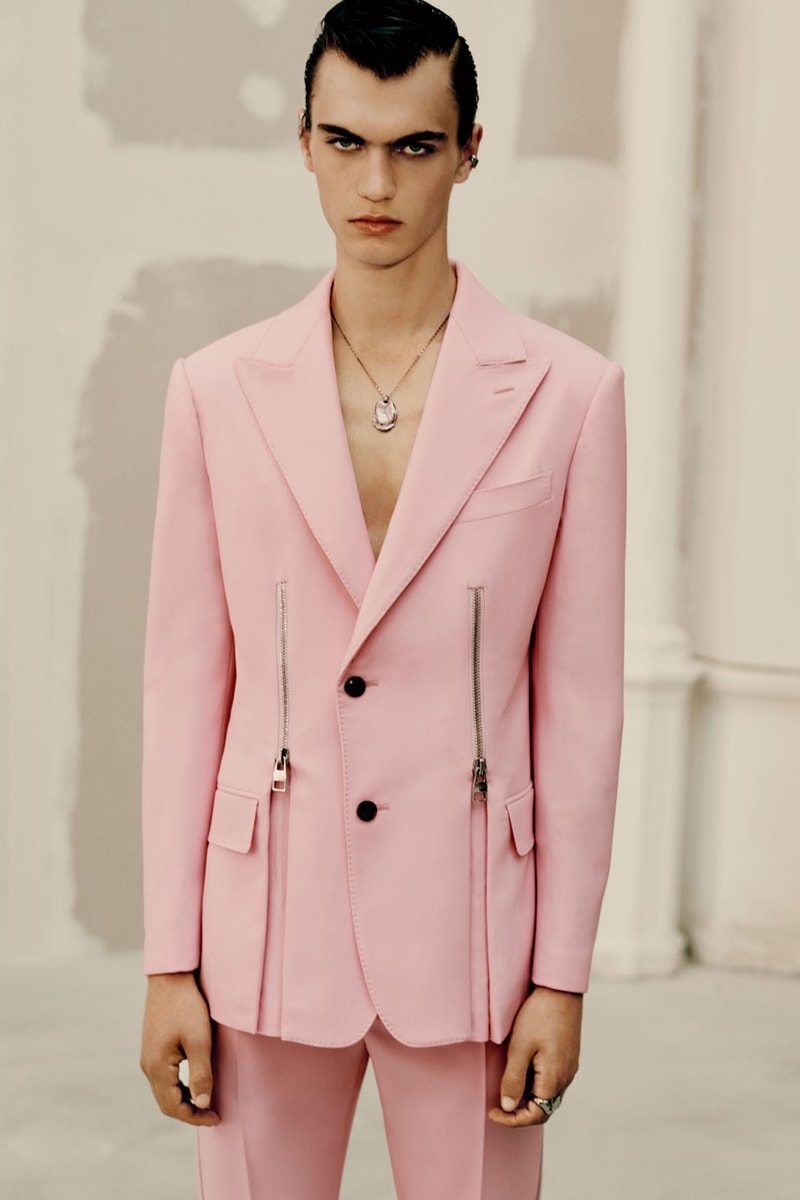 For Alexander McQueen’s SS22 Collection, Imagination Is the Ultimate Form of Escapism