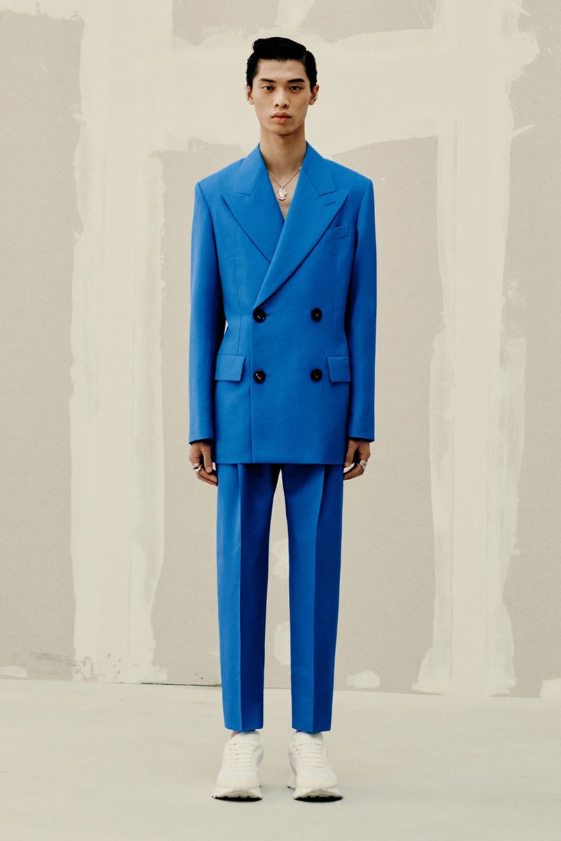 For Alexander McQueen’s SS22 Collection, Imagination Is the Ultimate Form of Escapism
