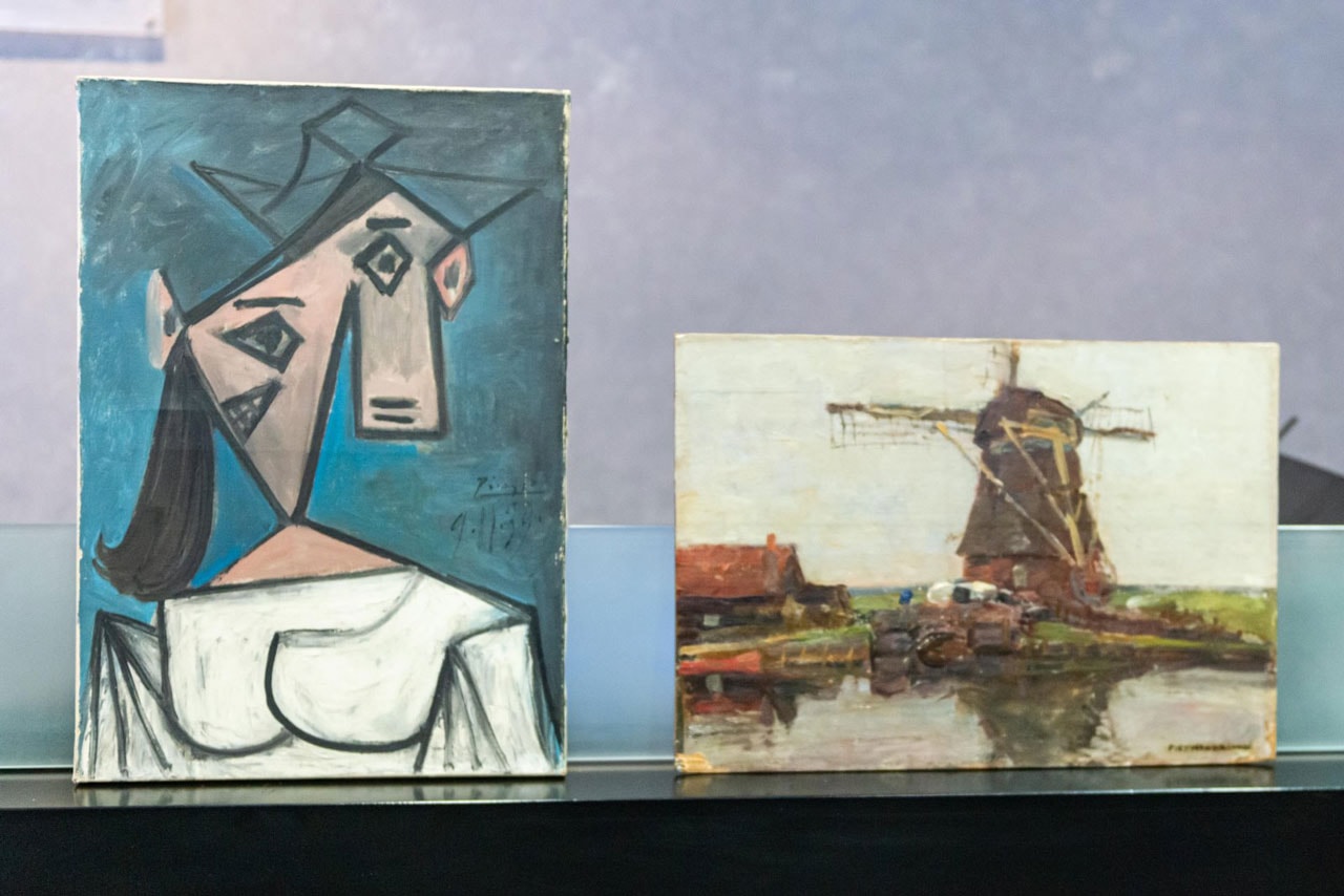 Греческая полиция нашла картины Пабло Пикассо и Пита Мондриана, украденные во время ограбления музея девять лет назад, 2012 год.
