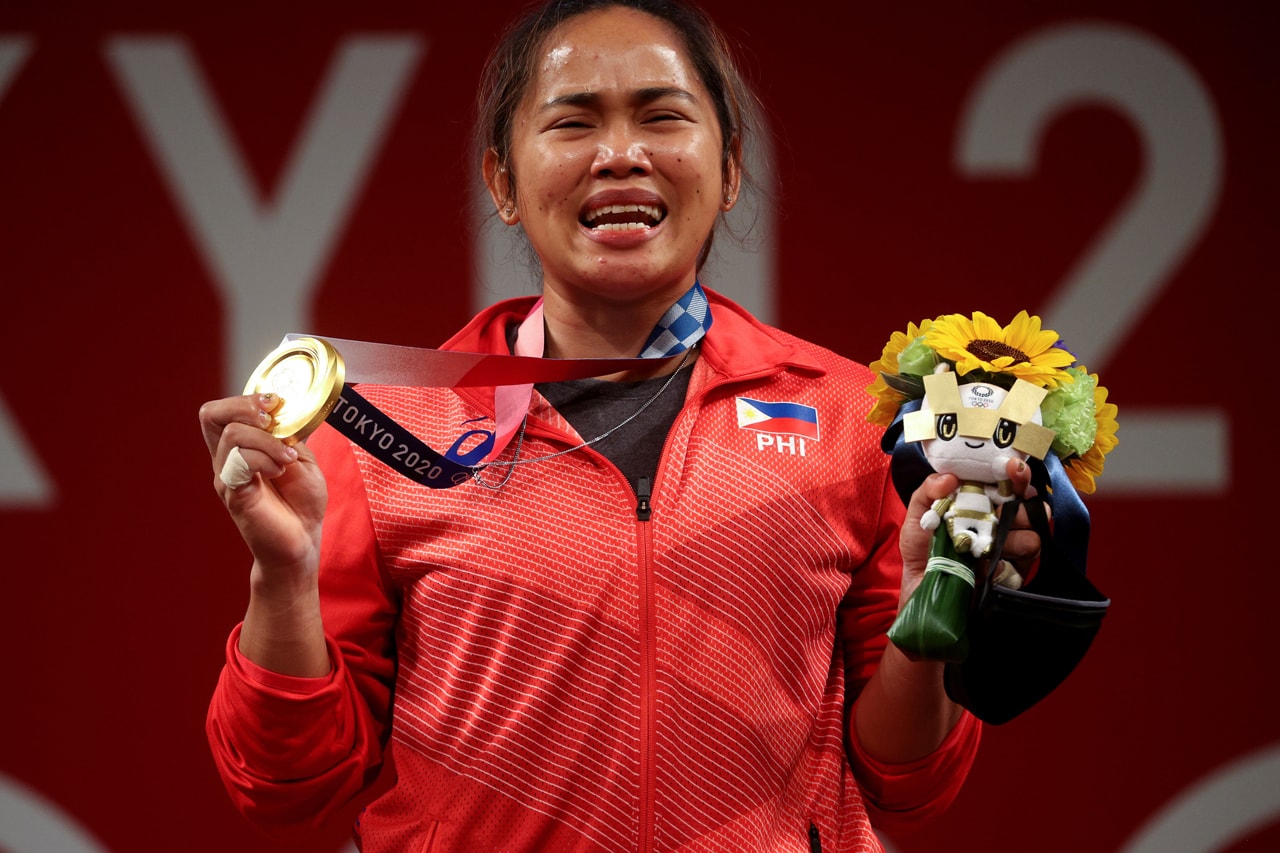 Philippines Secures First Olympic Gold Medal Women's Weighlifting Hidilyn Diaz Liao Qiuyun