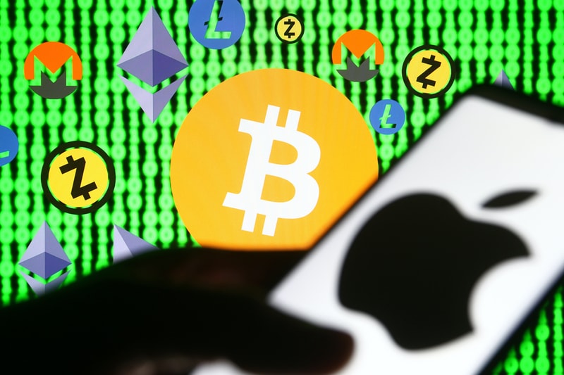 Apple Has Reportedly Bought $2.5 Billion USD Worth of Bitcoin cryptocurrency trading chainleak joshuwa roomsburg rumours market