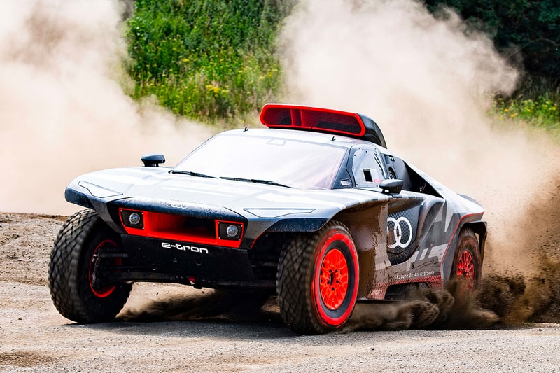Audi’s 2022 Dakar Rally RSQ E-Tron off-Roader Might Be Its Most Monstrous EV Racer hardcore truck electric vehicle german car