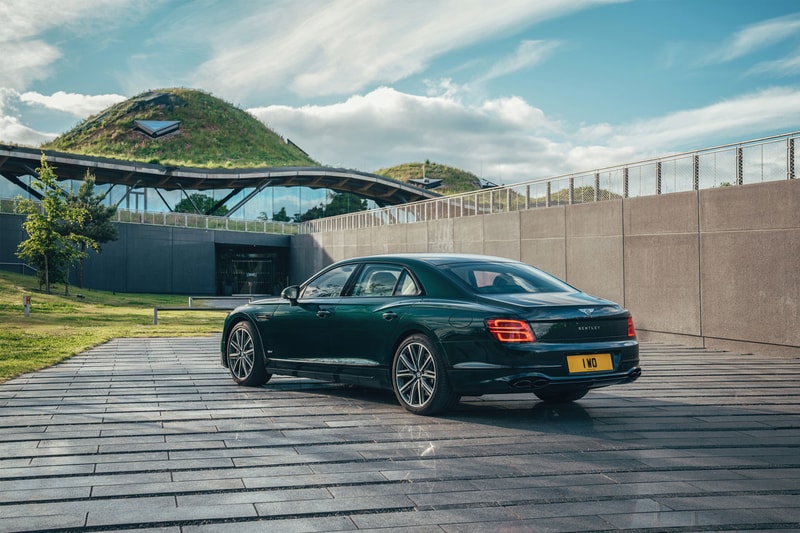 Bentley Introduces Its Second Luxury Plug-In: The Flying Spur Hybrid car vehicle automotive release info