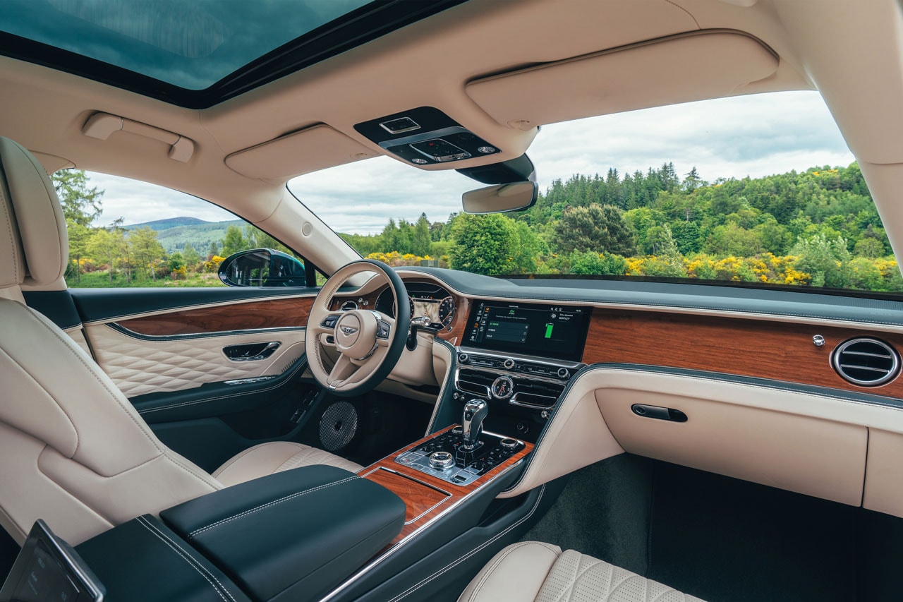 Bentley Introduces Its Second Luxury Plug-In: The Flying Spur Hybrid car vehicle automotive release info