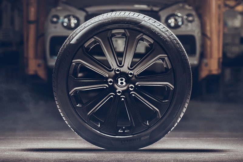 Bentley Mulliner Bentayga 22 inch Carbon Fiber Wheel info supercars luxury sports SUVS cars automotive 