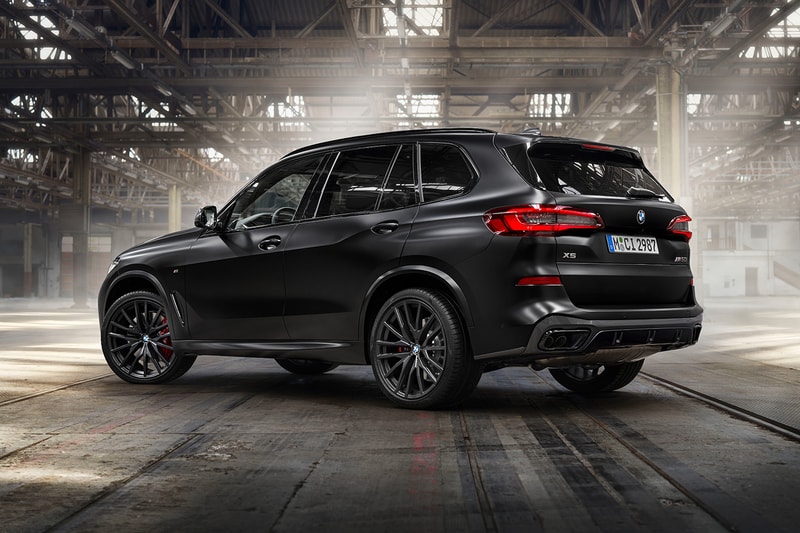BMW 2022 X5 X6 Black Vermilion edition x7 M series sports SUV Horsepower German automotive engineering Alcantara