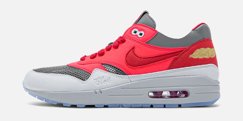 solar red clot air max