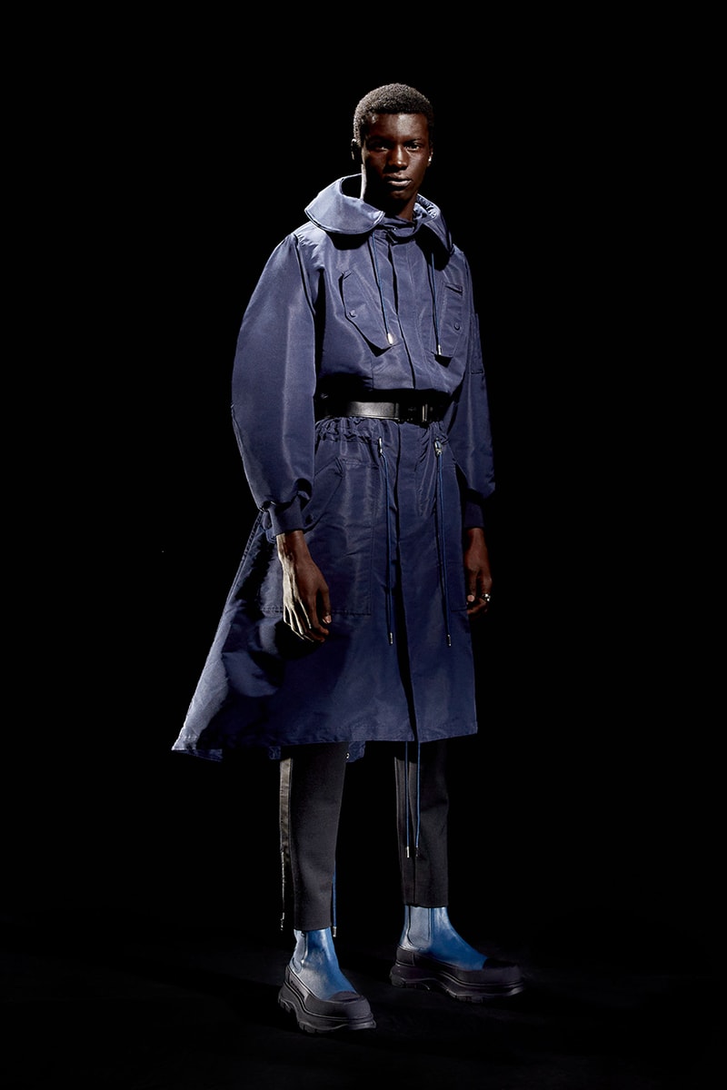 alexander mcqueen footwear boots sneakers fashion fall winter 2021 eyewear sunglasses luxury british heritage boots chelsea worker red blue military 
