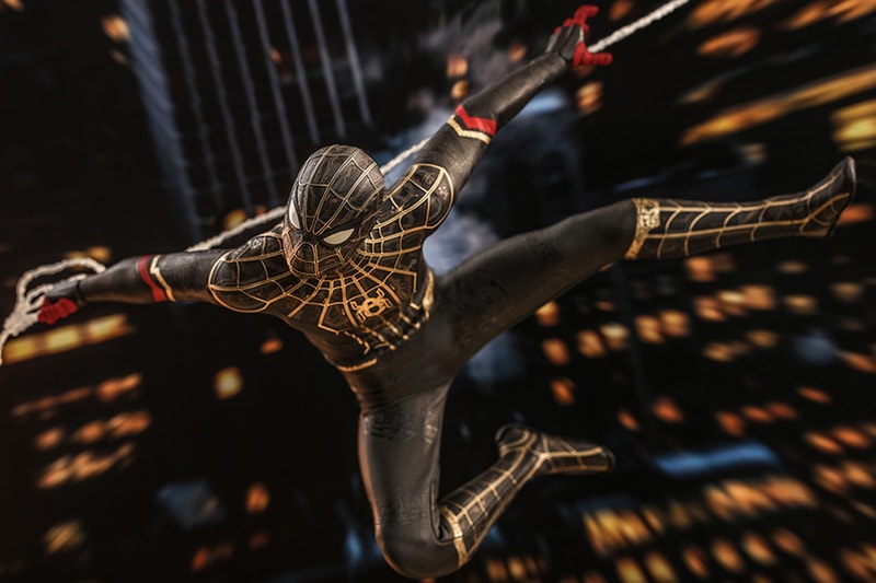 hot toys marvel cinematic universe studios spider man no way home tom holland black gold suit figure 1 6th 