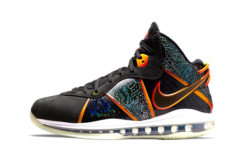 Here's an Official Look At the Nike LeBron 8 "Space Jam" DB1732-001 king james los angeles lakers tune squad bugs bunny space jam: a new legacy