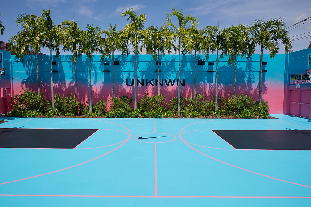 unknwn nike lebron 8 south beach basketball court lebron james teal pink black 