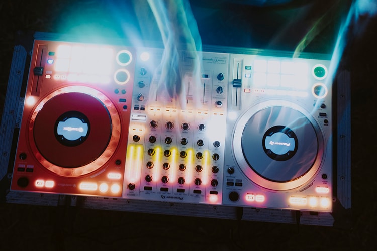 Off-White™'s Virgil Abloh Applies "SOUND ENGINEERING" to Pioneer's DJ Controller