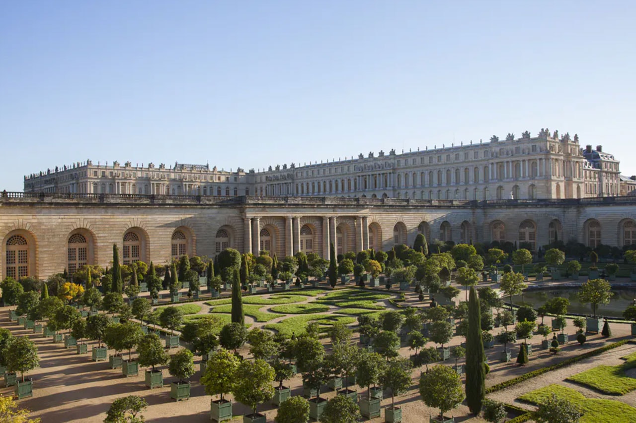 You Can Now Reserve an Overnight Stay at the Palace of Versailles france Airelles Château de Versailles, Le Grand Contrôle hotel book reservation