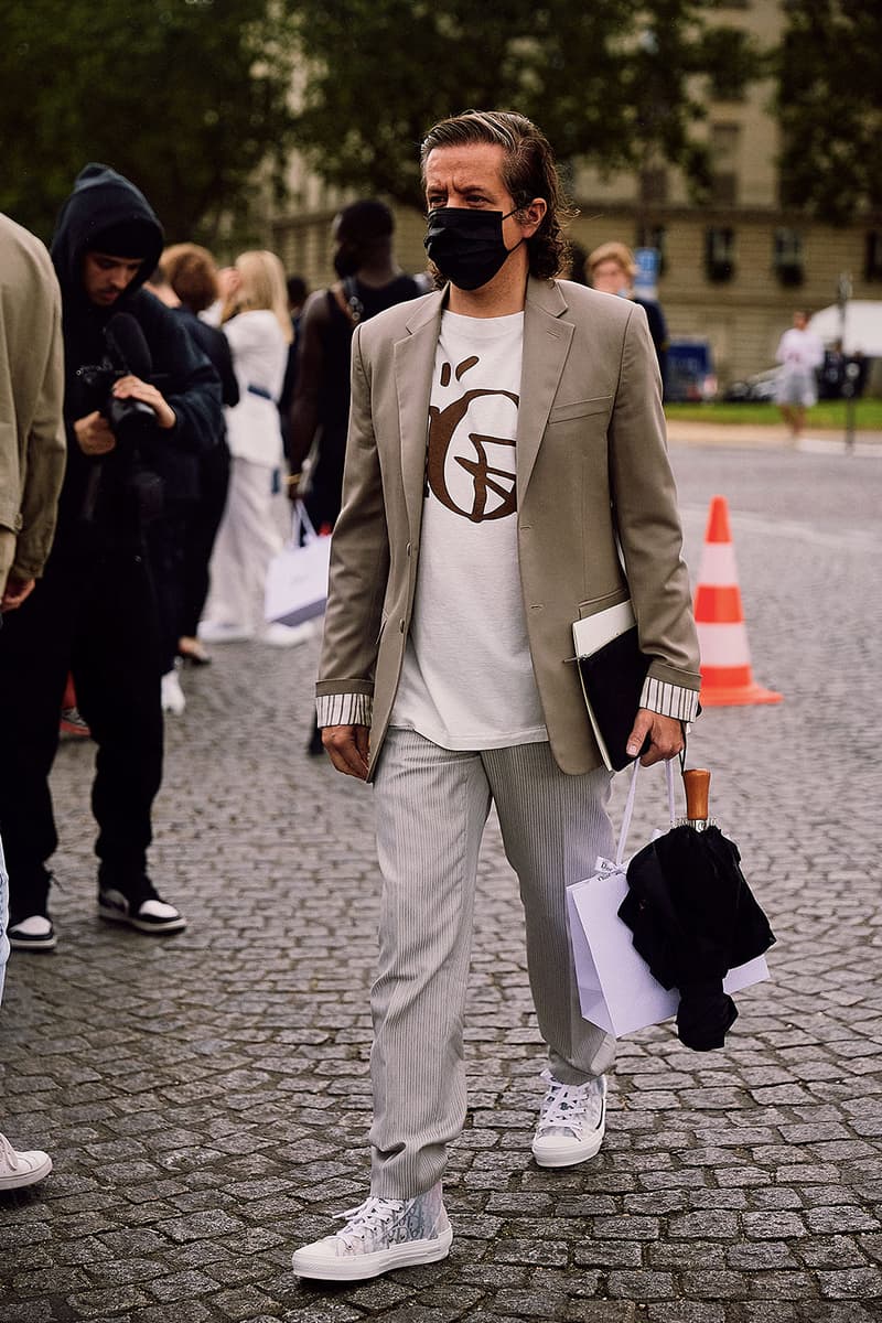 Paris Fashion Week SS22 Street Style Is a Masterclass in Layering dior bella hadid nick wooster kim jones air jordan air dior lvmh luxury kenny scharf travis scott air jordan 1 high og sneakers