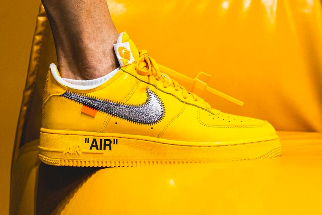 People Trick Nike SNKRS Off-White™ Nike Air Force 1 University Gold Info Bots