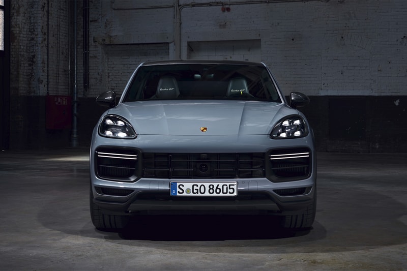 porsche 2022 cayenne turbo gt suv nurburgring lap record v8 631 horsepower 