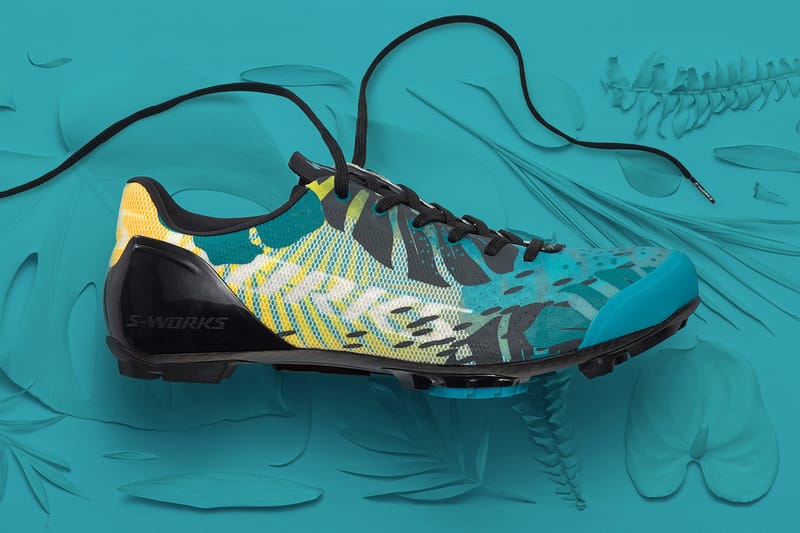 Specialized Reintroduces Its S-Works Recon Cycling Shoe, But With Laces