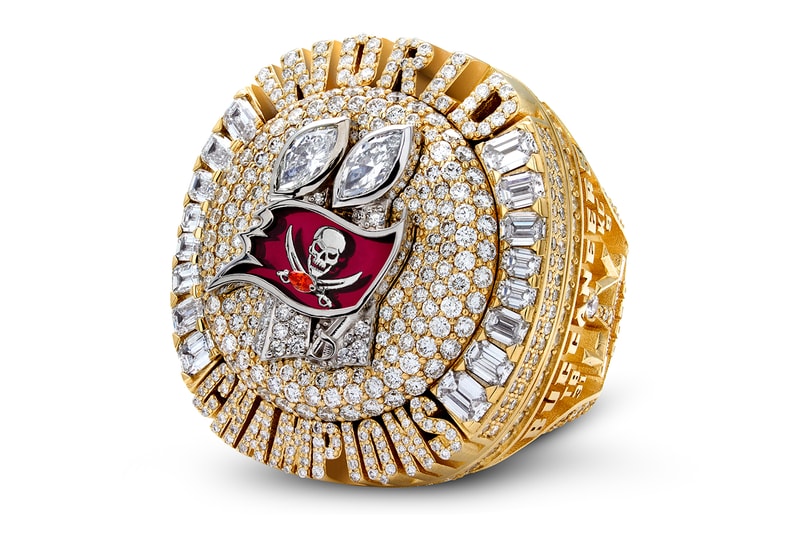 tom brady Tampa Bay Buccaneers Jason of Beverly Hills Super Bowl LV Ring details diamonds nfl sports football JBH Jason of Beverly Hills jewelry 