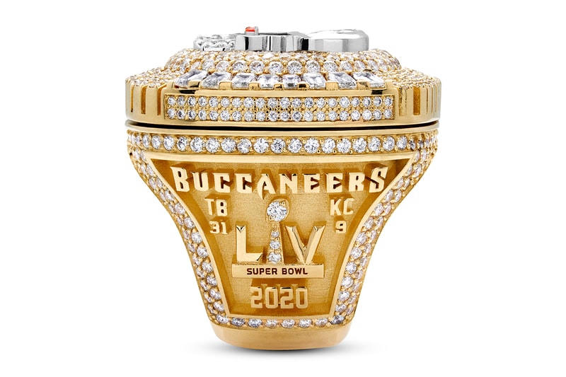 tom brady Tampa Bay Buccaneers Jason of Beverly Hills Super Bowl LV Ring details diamonds nfl sports football JBH Jason of Beverly Hills jewelry 