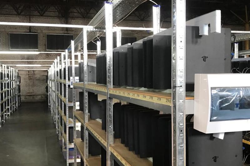 Ukrainian Police Bust Massive Illegal Sony PlayStation 4 Cryptofarm