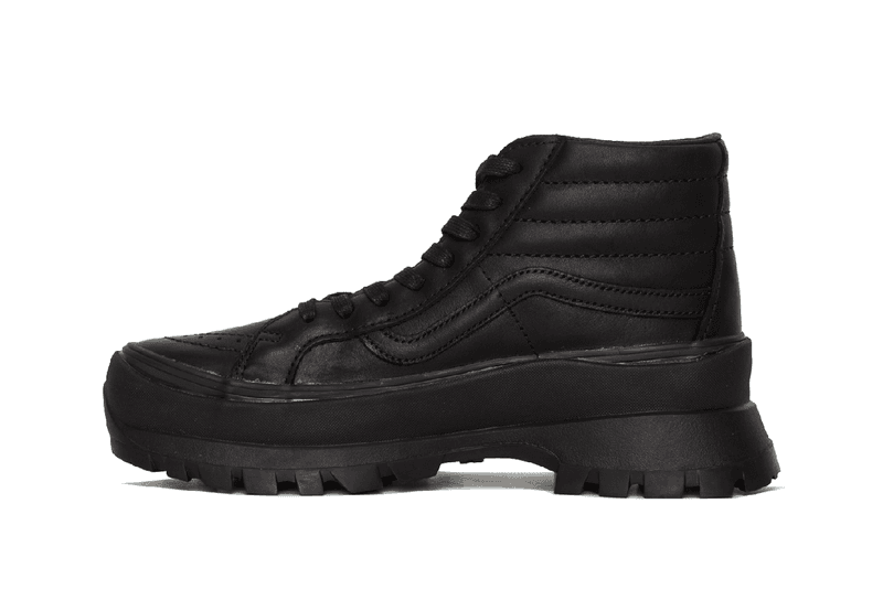 Vans SK8-Hi LX Authentic Vibram Sole Unit White Black Release Information SoCal Skateboarding OG Shoes Footwear Sneakers Trainers VN0A5HZWBLK1BLK1 VN0A5HZWW001W001 VN0A5HZUBLK1BLK1 VN0A5HZUW001W001 OneBlockDown Italy