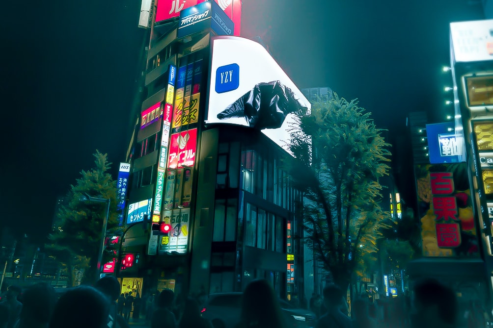 yeezy gap black jacket 3d video billboard shinjuku tokyo advertisment nick knight billboards ads advertising kanye west 
