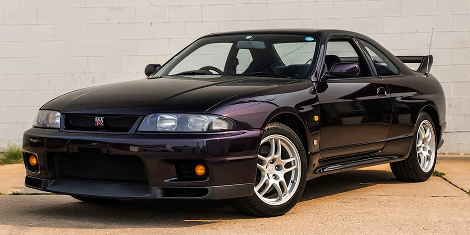 Nissan Skyline Gt R R33 In Midnight Purple For Sale Hypebeast Nissan Skyline Gt R R33 In Midnight Purple For Sale Hypebeast