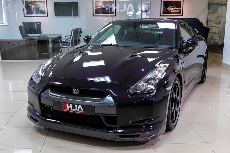 Nissan GT-R R35 Spec V Ultimate Black Metallic Opal LAC Midnight Purple 4 JDM Fast Modern Classic Japanese Supercar Skyline For Sale