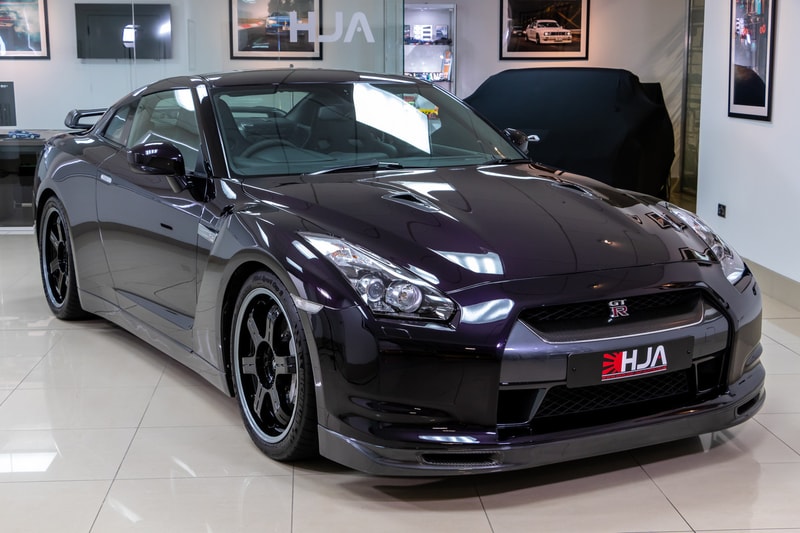 Nissan GT-R R35 Spec V Ultimate Black Metallic Opal LAC Midnight Purple 4 JDM Fast Modern Classic Japanese Supercar Skyline For Sale