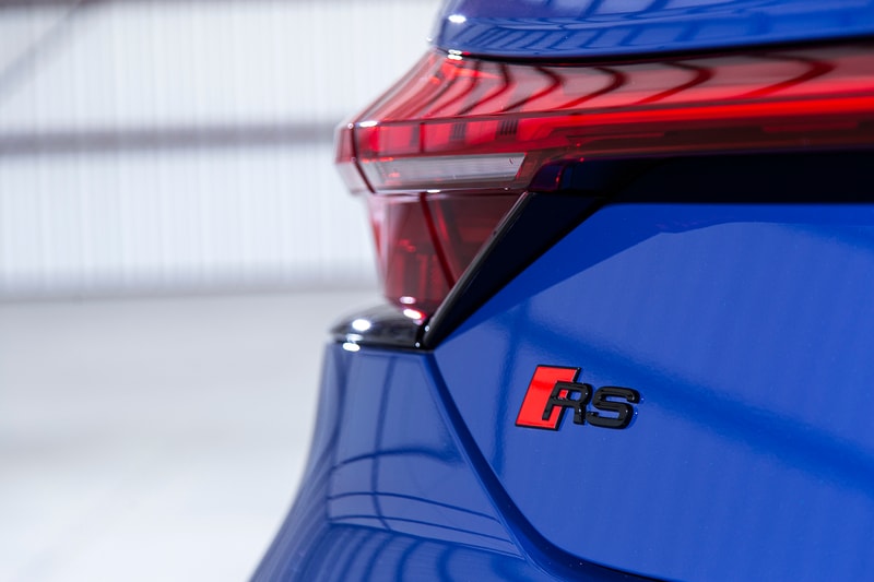 Audi RS e-tron GT 2022. Обзор Porsche Taycan Turbo S Electric Sports Car Sedan