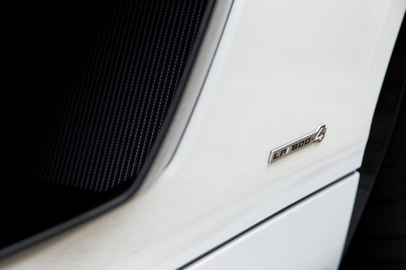 Lamborghini Countach Exclusive Photos and Details Monterey Car Week 2021 The Quail Motorsports Gathering Concours d'Elegance HYPEBEAST Car Club